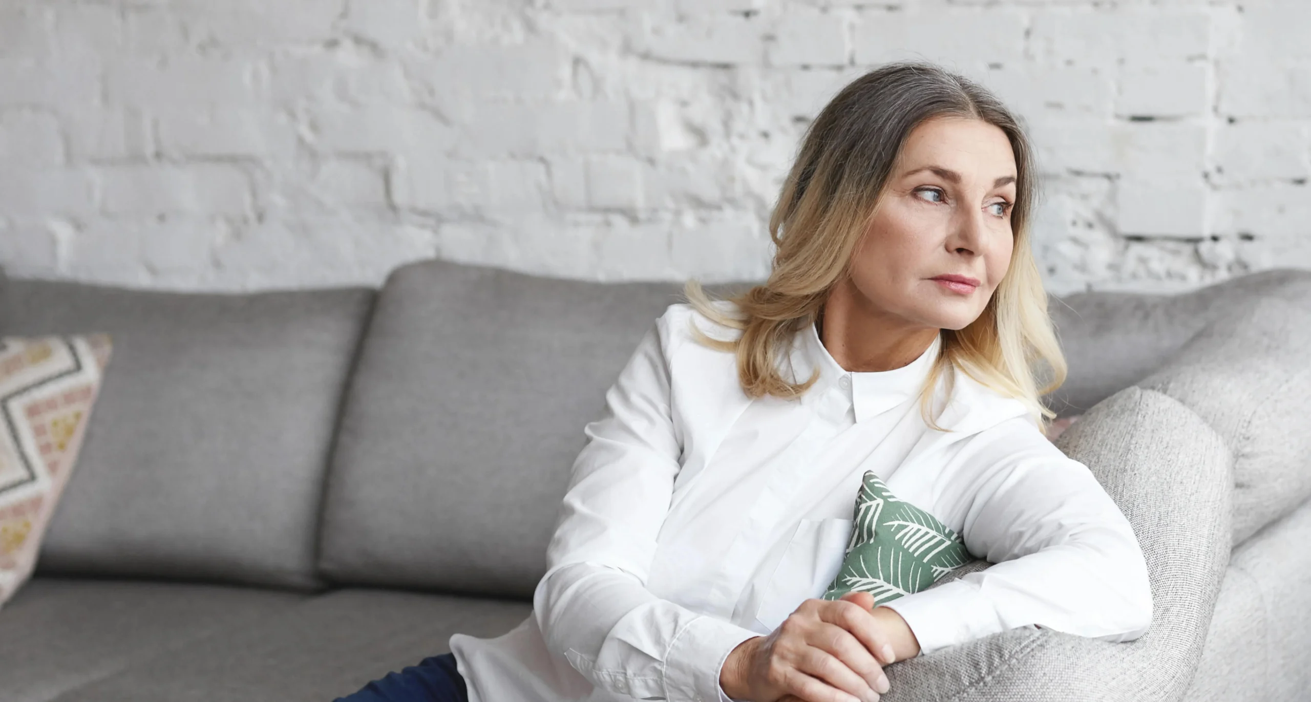 Early Perimenopause Symptoms: A Guide to Recognizing the Changes